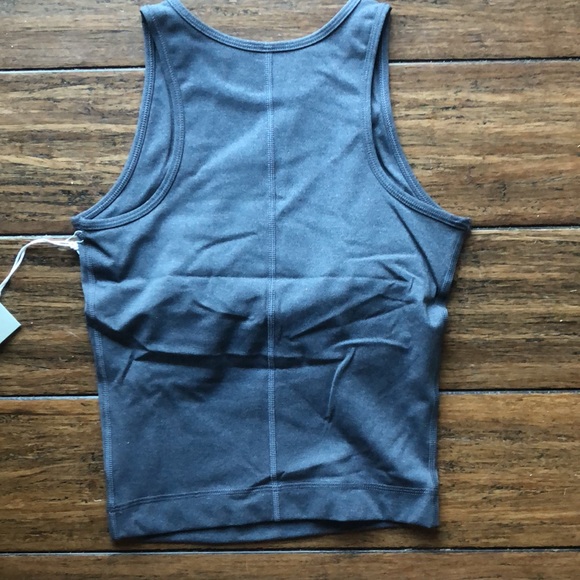 Charcoal grey Everlane perform tank. Xxs - Picture 3 of 3